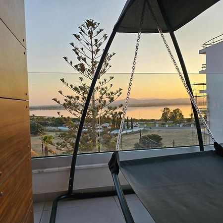 Majestic Sunset Salt Lake Views 300M From Beach Lárnaca Exterior foto