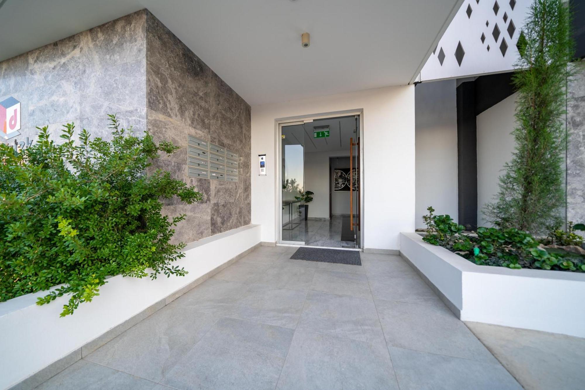 Majestic Sunset Salt Lake Views 300M From Beach Lárnaca Exterior foto