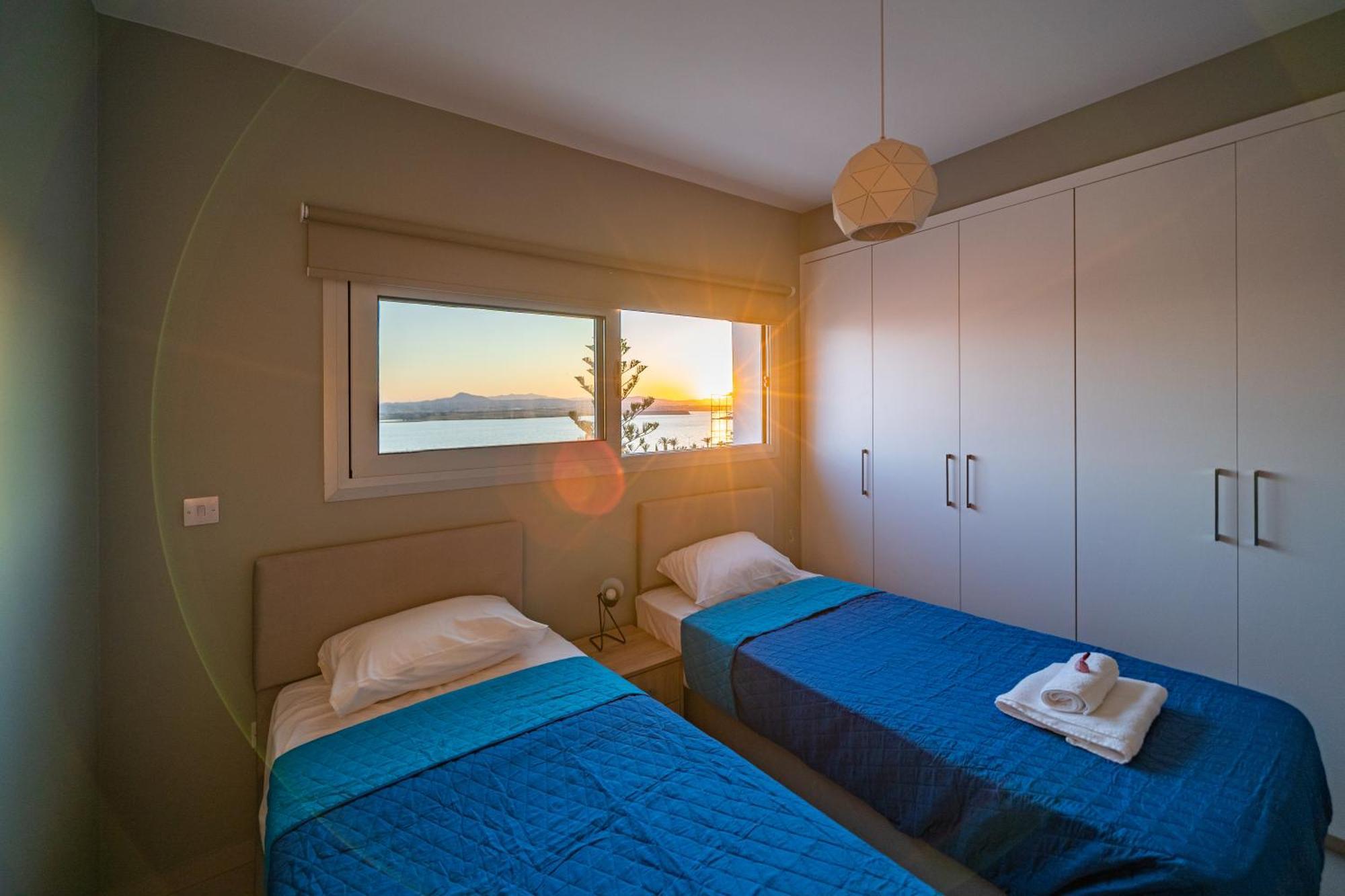 Majestic Sunset Salt Lake Views 300M From Beach Lárnaca Exterior foto